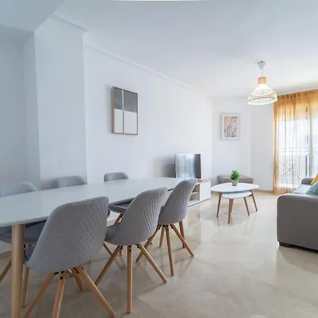 Amplio Apartamento 2 Dormitorios Cerca De La Playa