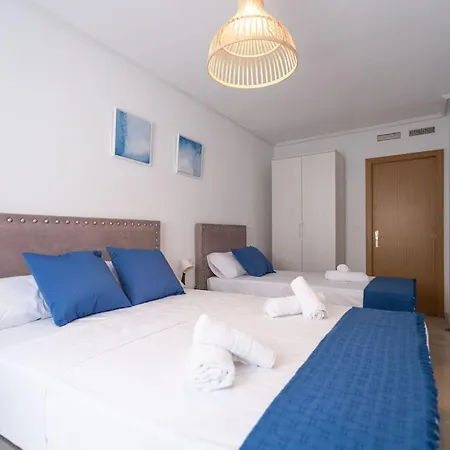 Amplio Apartamento 2 Dormitorios Cerca De La Playa Аликанте